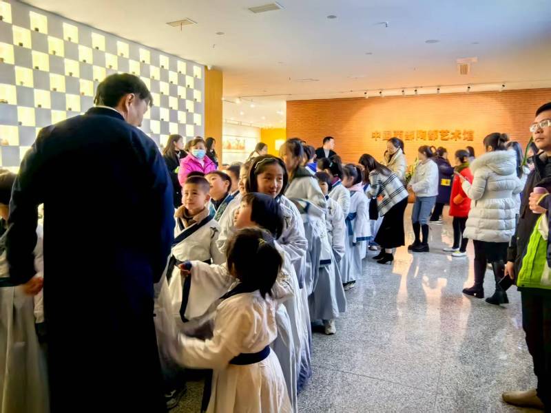 文化赋能：冷水江魔创文旅挖掘城市文化资源的实践探索